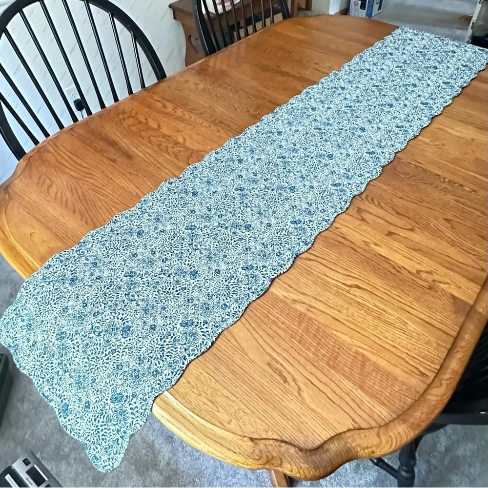 Pioneer Woman Flea Market Collection Reversible Floral Quilted Table Runner